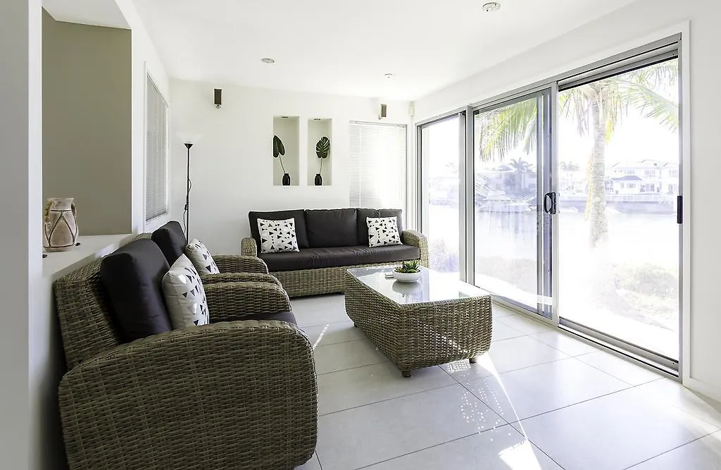 Newport Dream Quiet Island - No Party Maximum 9-10 People Villa Redcliffe Holiday home